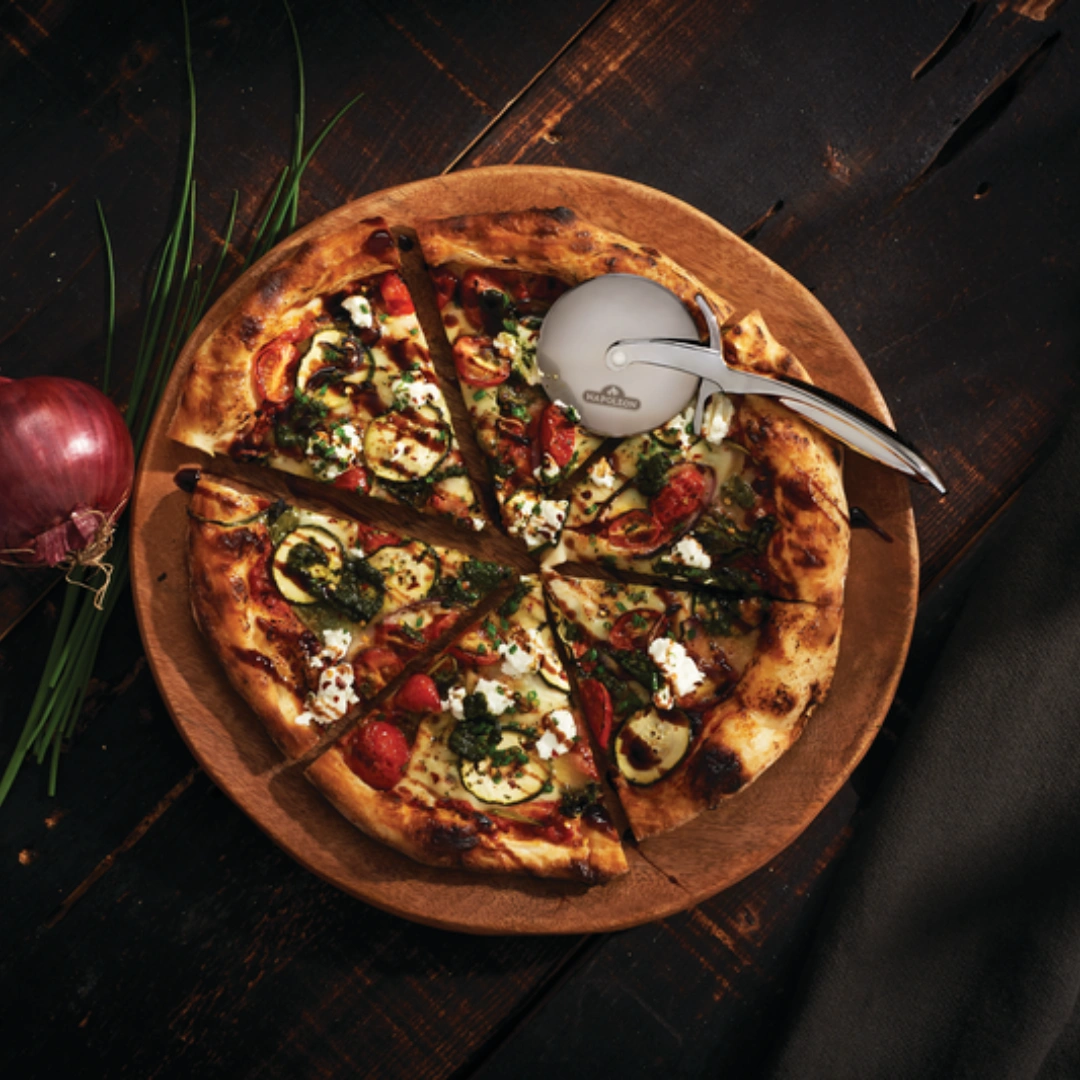 Pro-Pizza-Cutter-Lifestyle-1-1.webp